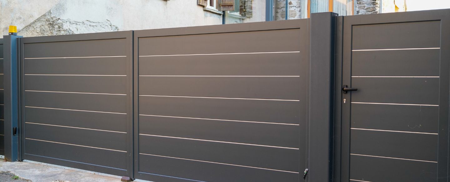 aluminum dark brown gate of home flossmoor il